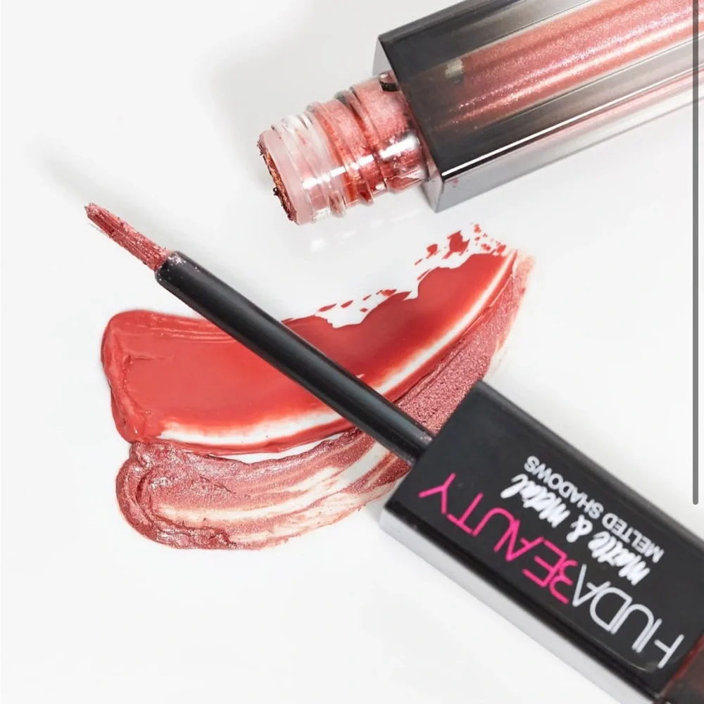 HUDA BEAUTY Cherry Soda Dual Eyeshadow  (BNIB) - Picture 4 of 6